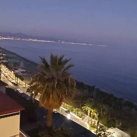 La Roca Apartment *